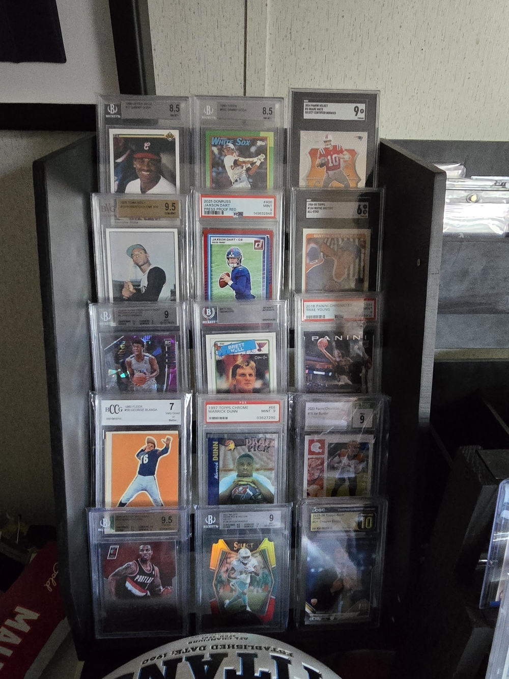 Huge Sports Card Lot: Graded Slabs, Autos, Relics & Vintage/Modern MLB NFL NBA